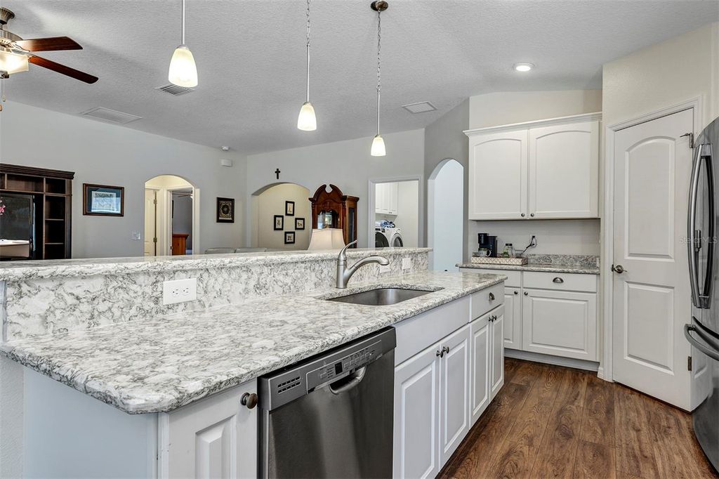 Image 13 of property listing at 4504 SHENANDOAH RIVER TRAIL, Leesburg, FL 34748