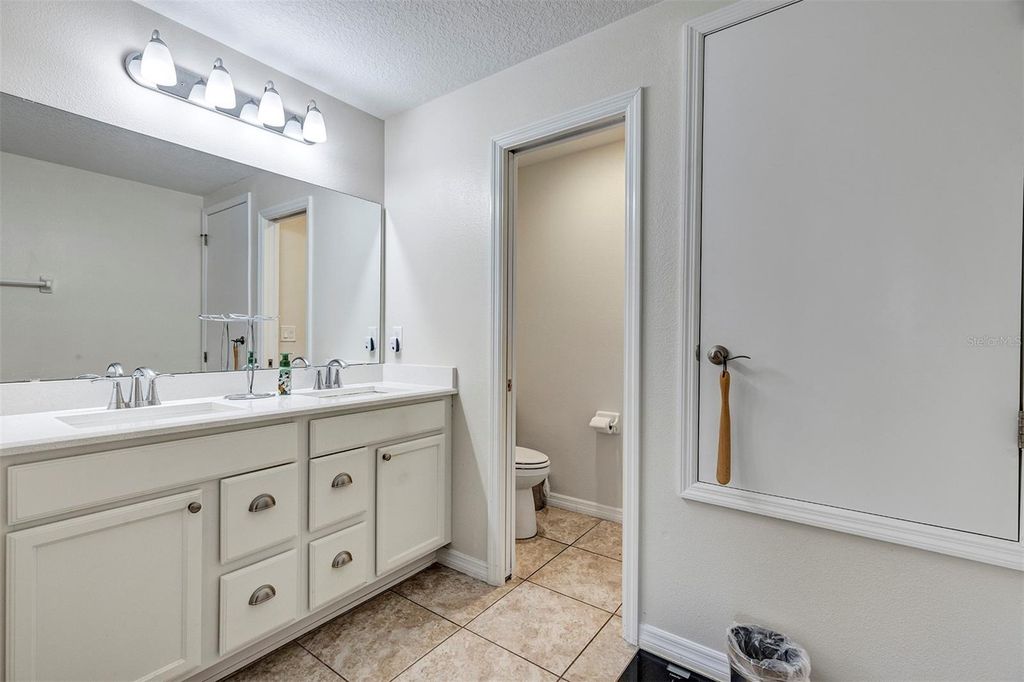 Image 18 of property listing at 4504 SHENANDOAH RIVER TRAIL, Leesburg, FL 34748