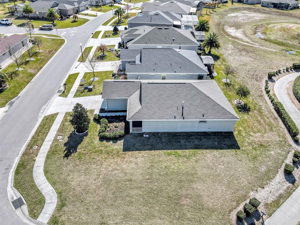 Image 3 of property listing at 4504 SHENANDOAH RIVER TRAIL, Leesburg, FL 34748