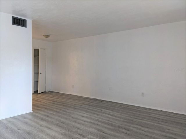 1260 70TH STREET N 2, St Petersburg, FL 33710