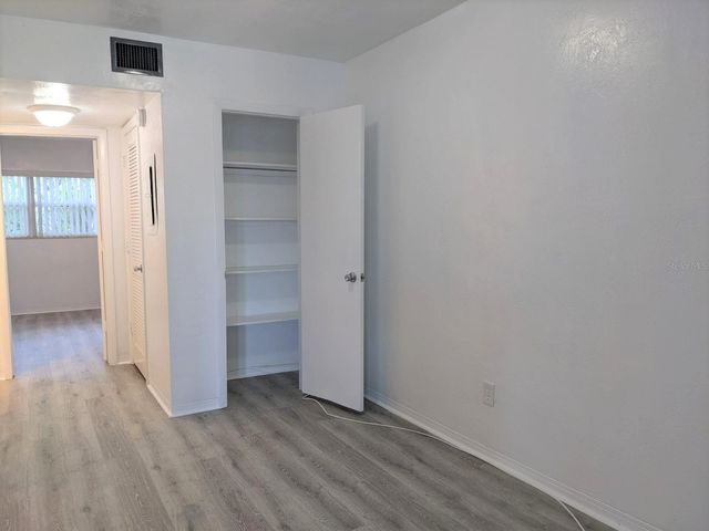 1260 70TH STREET N 2, St Petersburg, FL 33710