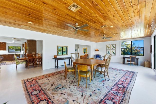 531 72ND STREET, Holmes Beach, FL 34217