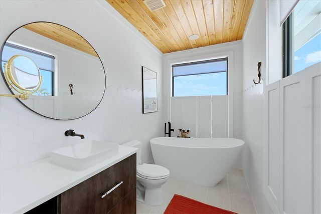 531 72ND STREET, Holmes Beach, FL 34217