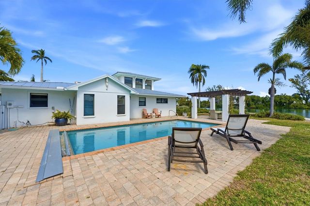 531 72ND STREET, Holmes Beach, FL 34217