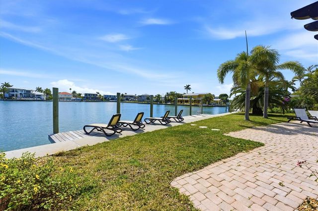 531 72ND STREET, Holmes Beach, FL 34217