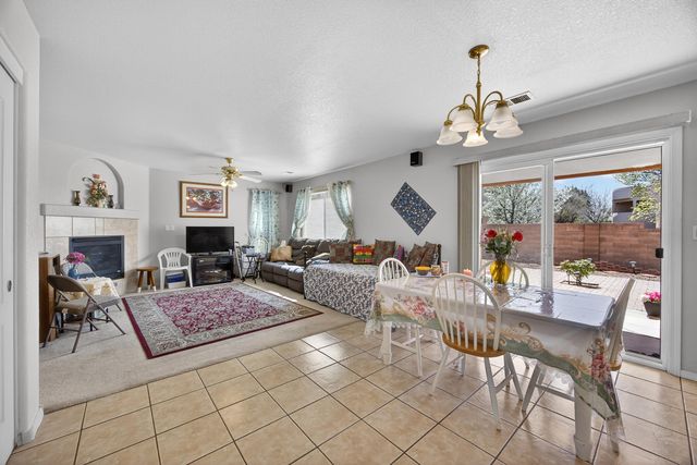 7412 Willow Springs Road NE, Albuquerque, NM 87113