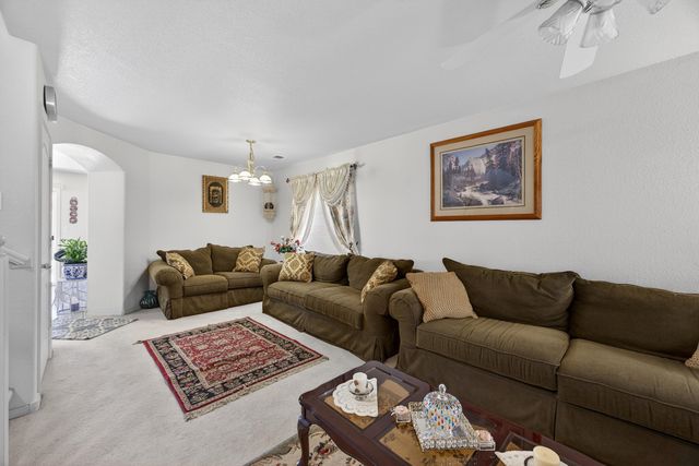 7412 Willow Springs Road NE, Albuquerque, NM 87113