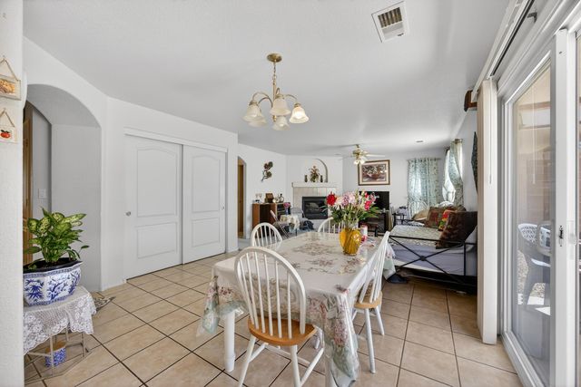 7412 Willow Springs Road NE, Albuquerque, NM 87113