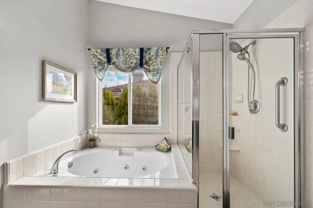 3231 Canyon View Dr, Oceanside, CA 92058