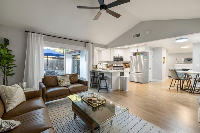 3013 Tanya Ct, Sacramento, CA 95826