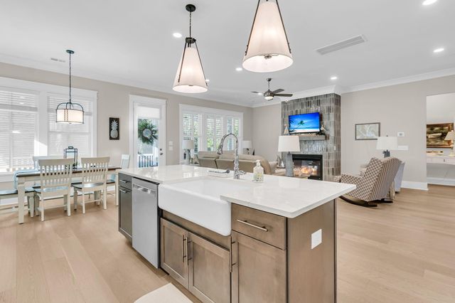 1087 Capersview Court, Awendaw, SC 29429