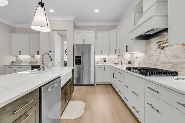 1087 Capersview Court, Awendaw, SC 29429