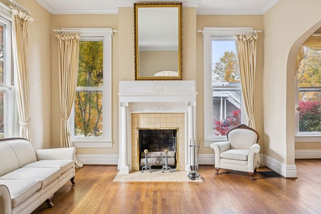 215 4th Ave, S, Franklin, TN 37064