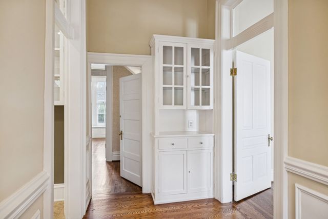 215 4th Ave, S, Franklin, TN 37064