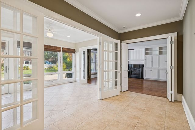 215 4th Ave, S, Franklin, TN 37064