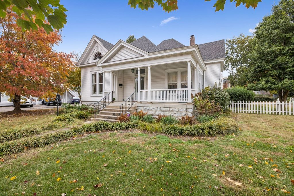 215 4th Ave, S, Franklin, TN 37064