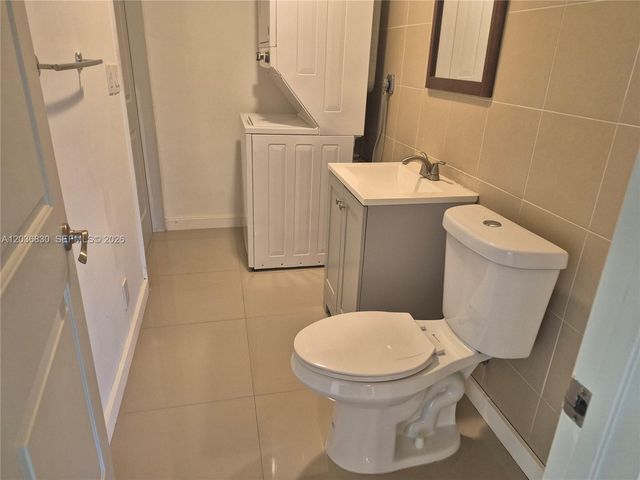1401 SW 32nd Court, Fort Lauderdale, FL 33315
