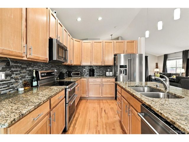 23988 E Bellewood Dr, Aurora, CO 80016