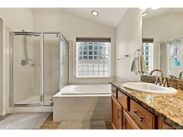 23988 E Bellewood Dr, Aurora, CO 80016
