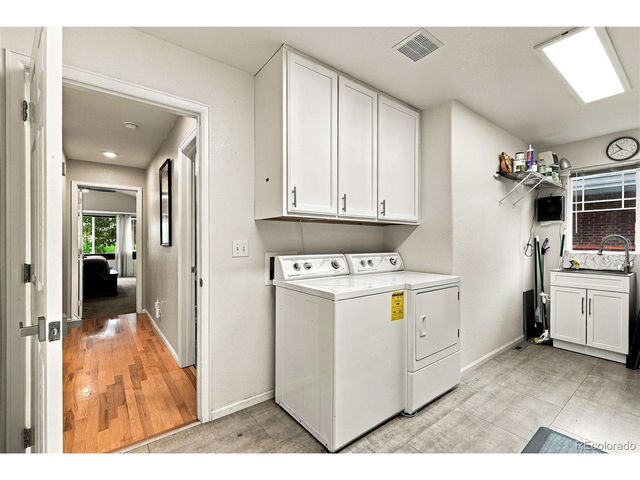 23988 E Bellewood Dr, Aurora, CO 80016