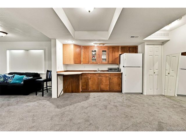 23988 E Bellewood Dr, Aurora, CO 80016