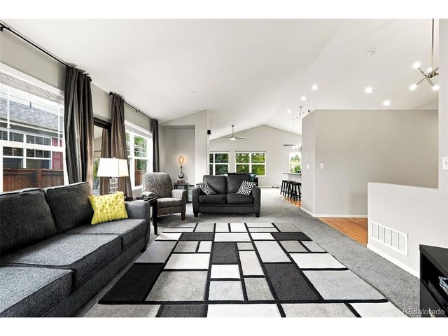 23988 E Bellewood Dr, Aurora, CO 80016