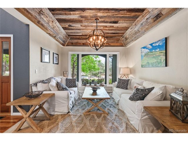 131 Eagle Canyon Cir, Lyons, CO 80540