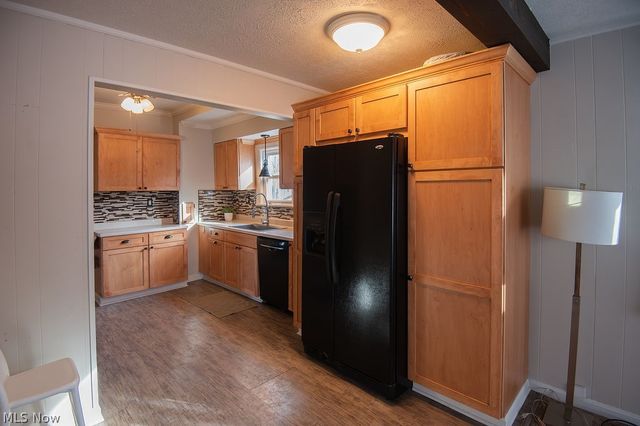 84 S Hazelwood Avenue, Youngstown, OH 44509