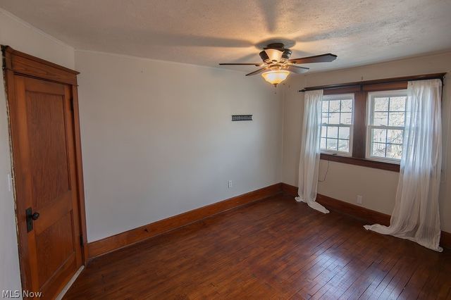 84 S Hazelwood Avenue, Youngstown, OH 44509