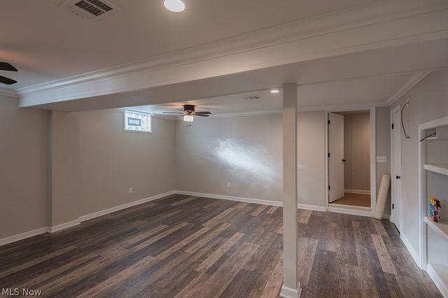 84 S Hazelwood Avenue, Youngstown, OH 44509