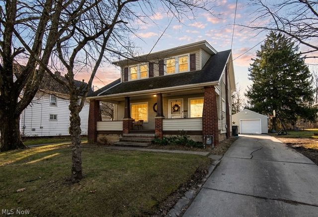 84 S Hazelwood Avenue, Youngstown, OH 44509