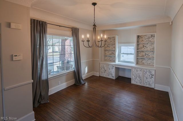 84 S Hazelwood Avenue, Youngstown, OH 44509