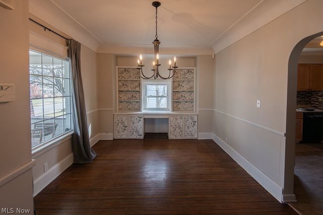 84 S Hazelwood Avenue, Youngstown, OH 44509