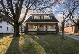84 S Hazelwood Avenue, Youngstown, OH 44509