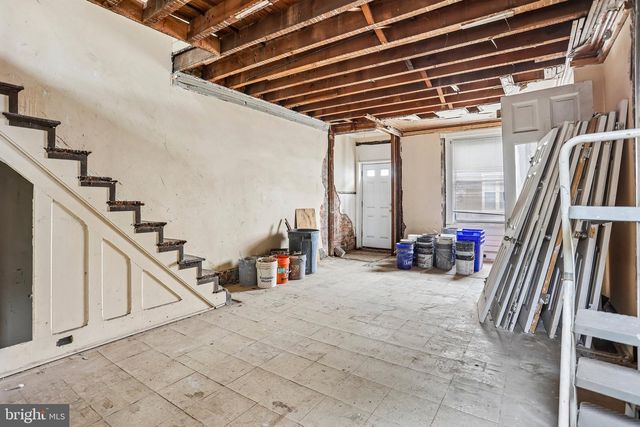 1752 N LECOUNT ST, Philadelphia, PA 19121
