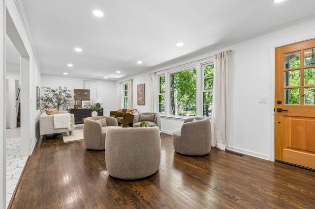 703 Clematis Dr, Nashville, TN 37205