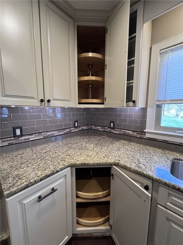 796 West Washington Street, Bradford Town, PA 16701