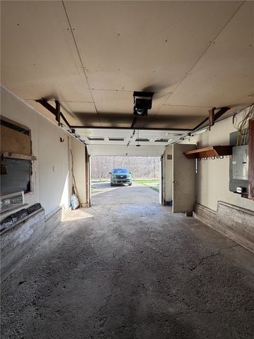 796 West Washington Street, Bradford Town, PA 16701