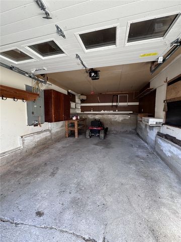 796 West Washington Street, Bradford Town, PA 16701