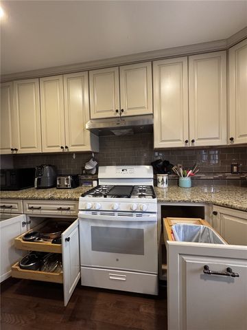 796 West Washington Street, Bradford Town, PA 16701