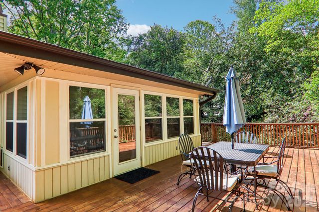 14 Forest Ridge Drive, Arden, NC 28704