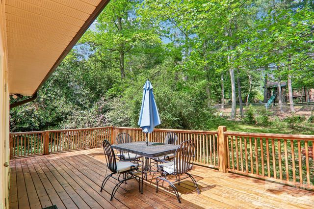 14 Forest Ridge Drive, Arden, NC 28704