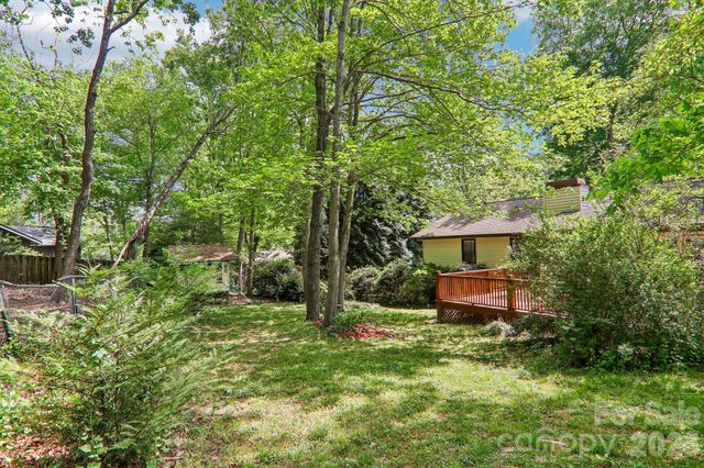 14 Forest Ridge Drive, Arden, NC 28704