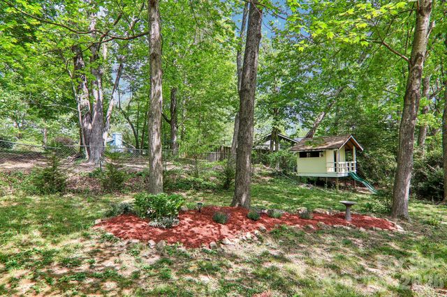 14 Forest Ridge Drive, Arden, NC 28704