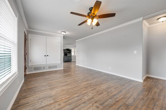 815 Clarksville Road, Bogata, TX 75417