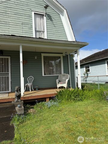 1102 Water Street, Raymond, WA 98577