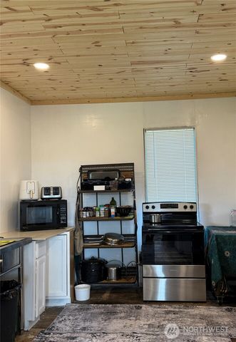 1102 Water Street, Raymond, WA 98577