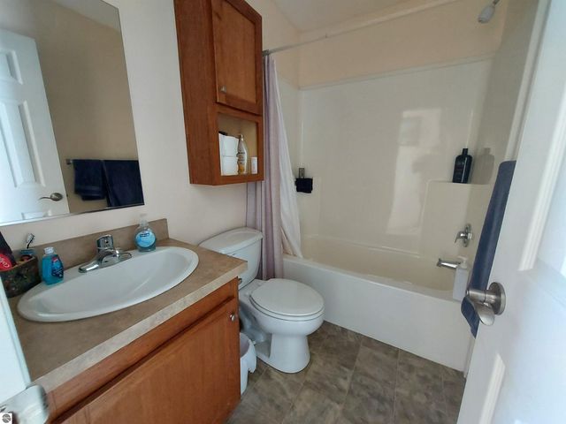 1592 Geraldton Place, Traverse City, MI 49686