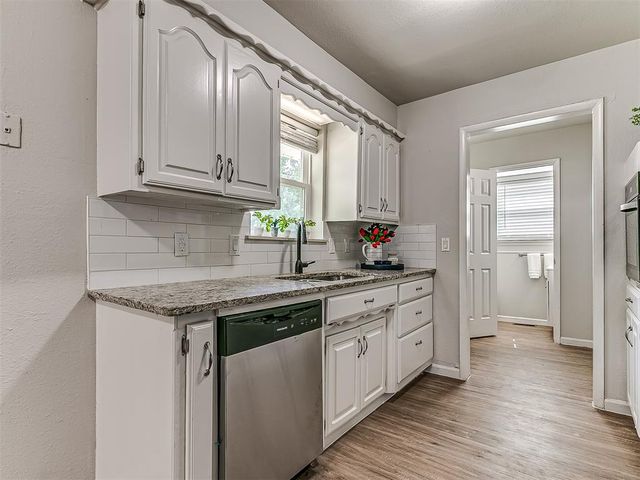 350 W Elder Drive, Mustang, OK 73064