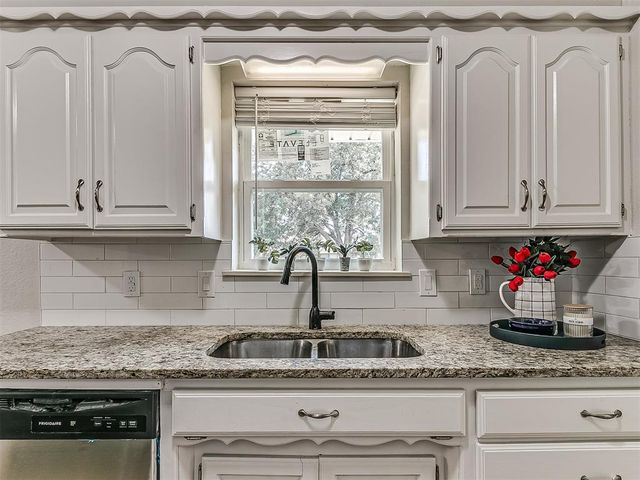 350 W Elder Drive, Mustang, OK 73064